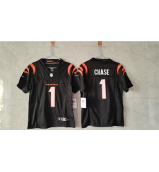 Women Cincinnati Bengals 1 Ja Marr Chase Black F U S E Stitched Vapor Football Jersey Women Cincinnati Bengals 1 Ja Marr Chase Black F U S E Stitched Vapor Football Jersey
